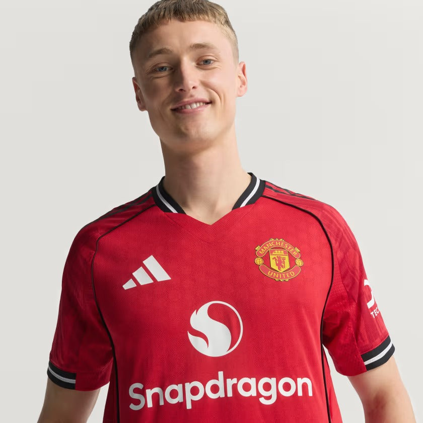 Camisa adidas Manchester United 2025/26 I Jogador