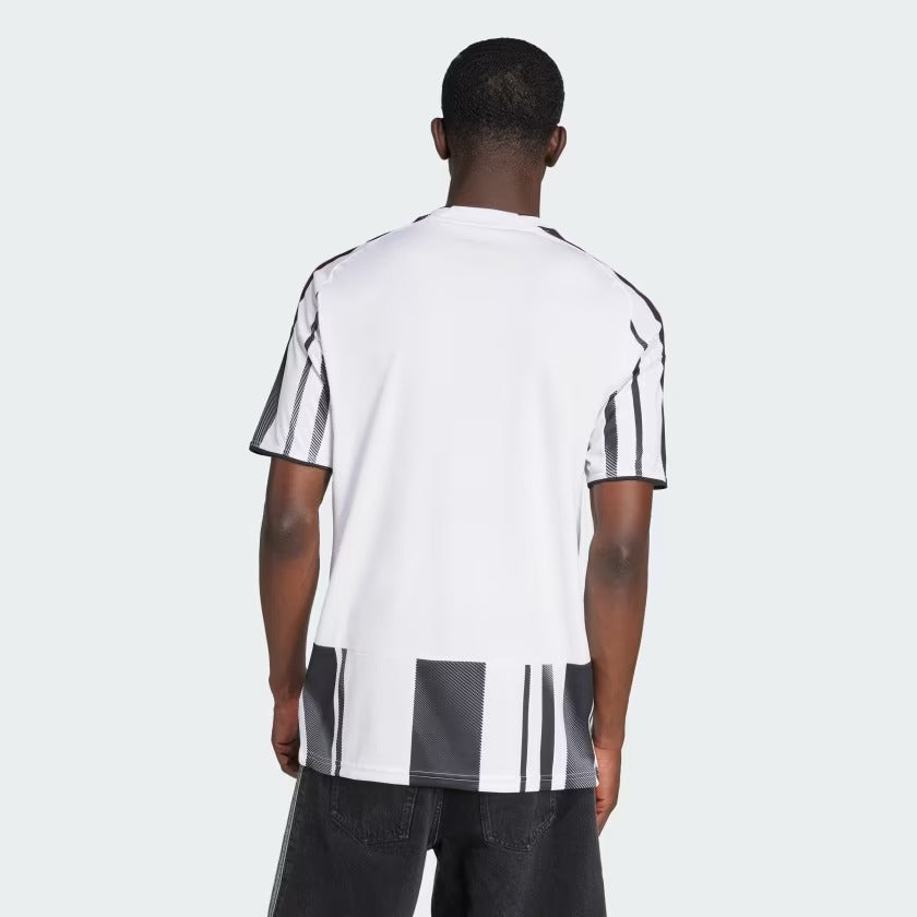 Camisa adidas Juventus FC 2025/26 I